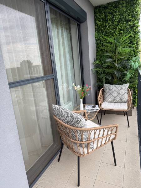 SLNEČNICE︱Modern 1BED Apt. with a Balcony and Excellent Amenities