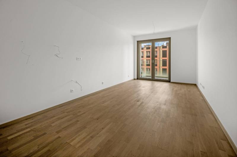 FOR SALE - METROPOLIS New 1 bedroom apartment, Bottova