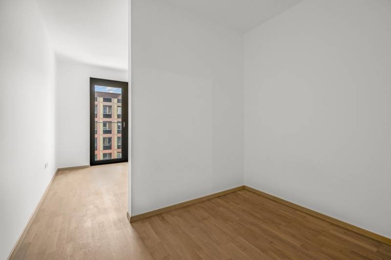 FOR SALE - METROPOLIS New 1 bedroom apartment, Bottova