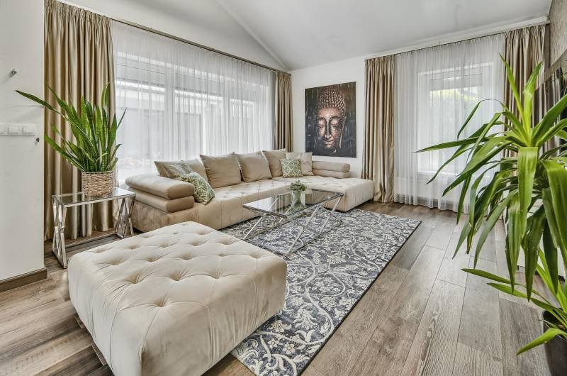 THE HOME | FOR SALE – 3-bedroom family house with garden house