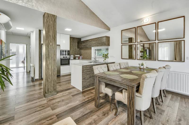 THE HOME | FOR SALE – 3-bedroom family house with garden house