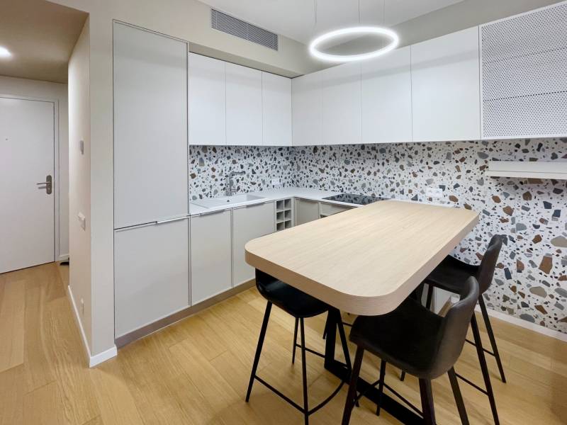 FOR RENT︱SKY PARK - 1 bedroom apartment with eastern view and parking