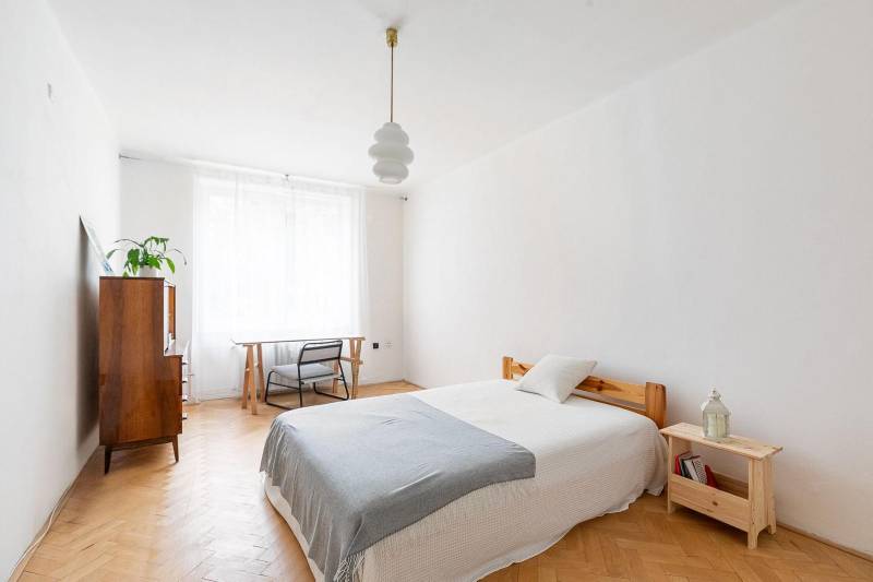 FOR SALE - Spacious 1-bedroom apartment, perfect location, Velehradská