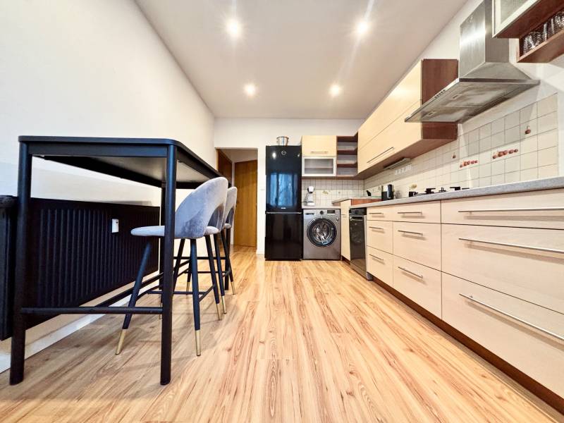 THE HOME I RENT - Modern 3-bedroom apt. in Petržalka, near Draždiak 