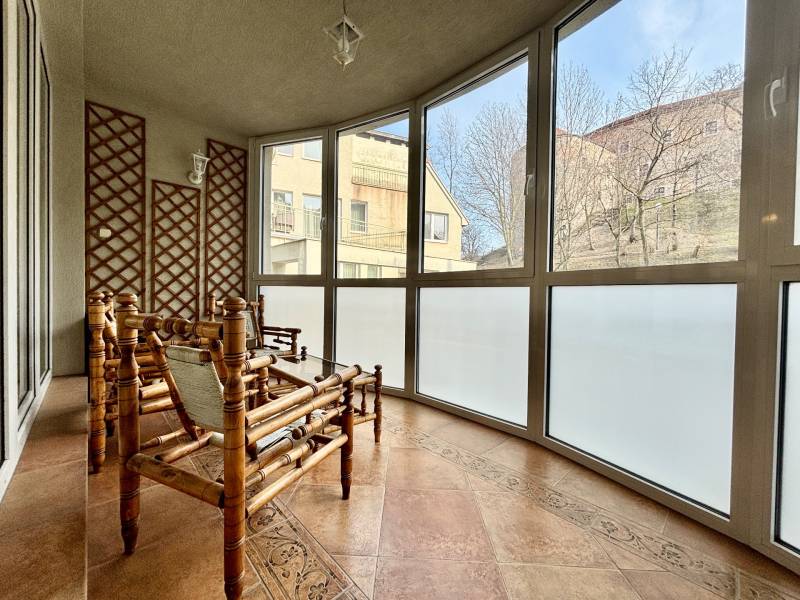 THE HOME I FOR RENT - Spacious 3 bedroom apartment at Zámocká street