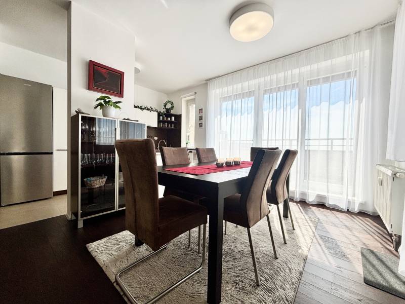 THE HOME I FOR RENT Spacious 2 bed. apartment with terrace at Kramáre