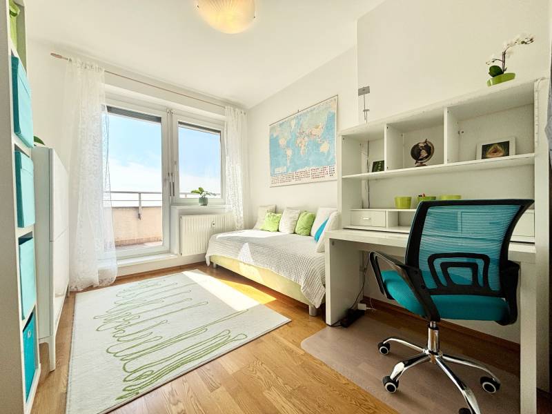 THE HOME I FOR RENT Spacious 2 bed. apartment with terrace at Kramáre