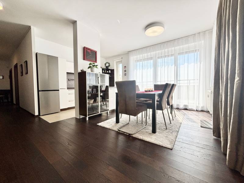 THE HOME I FOR RENT Spacious 2 bed. apartment with terrace at Kramáre