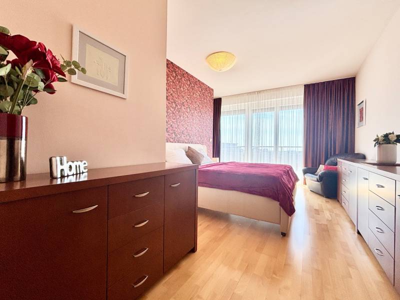 THE HOME I FOR RENT Spacious 2 bed. apartment with terrace at Kramáre