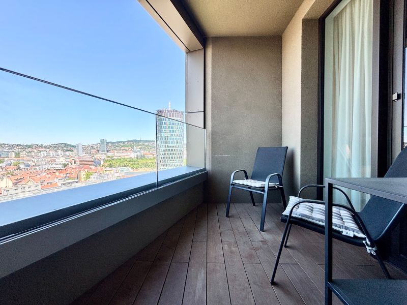 THE HOME I FOR RENT - SKY PARK 1 bed. apartment with castle view