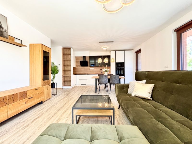 THE HOME I FOR RENT ZWIRN New high standard 2 bedroom apartment 
