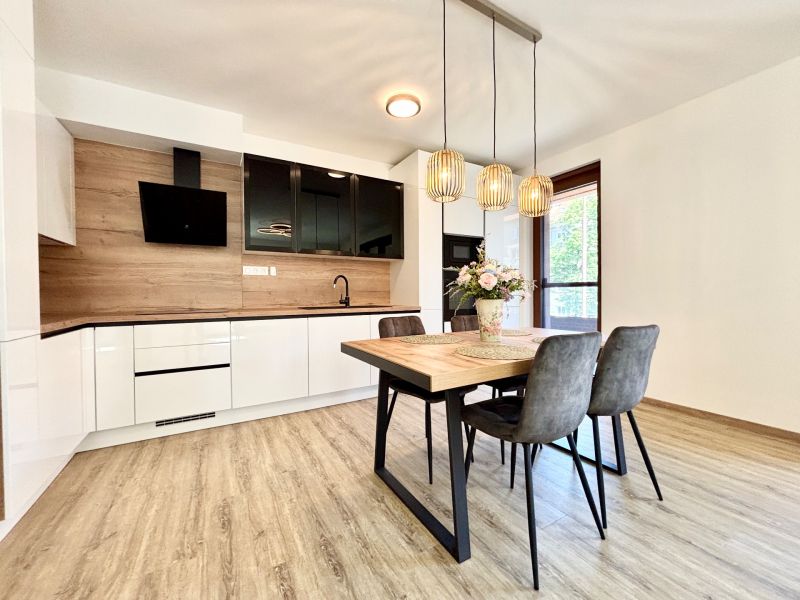 THE HOME I FOR RENT ZWIRN New high standard 2 bedroom apartment 