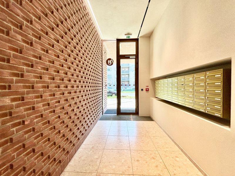 THE HOME I FOR RENT ZWIRN New high standard 2 bedroom apartment 