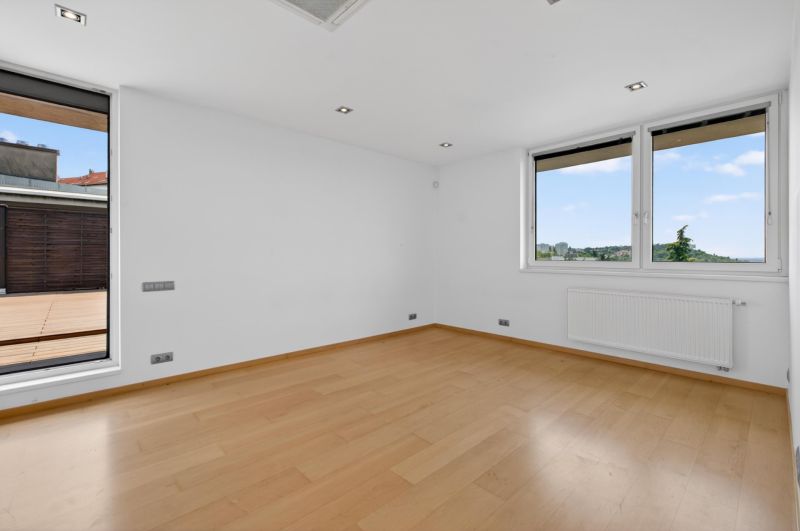THE HOME I SALE Spacious penthouse with terarrace on Sklenárska street