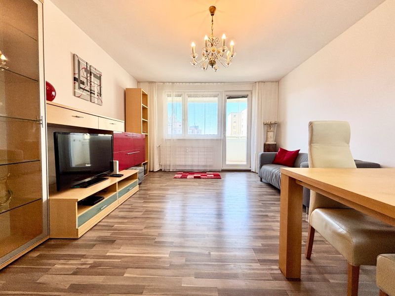 THE HOME I SALE Spacious 3 bedroom apartment at Bajzova