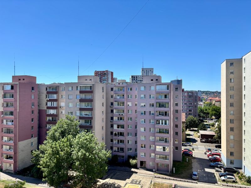 THE HOME I SALE Spacious 3 bedroom apartment at Bajzova