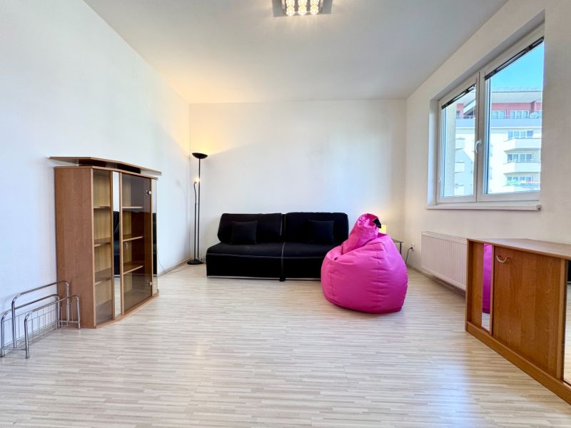 Rent Studio, Studio, Nejedlého, Bratislava - Dúbravka, Slovakia