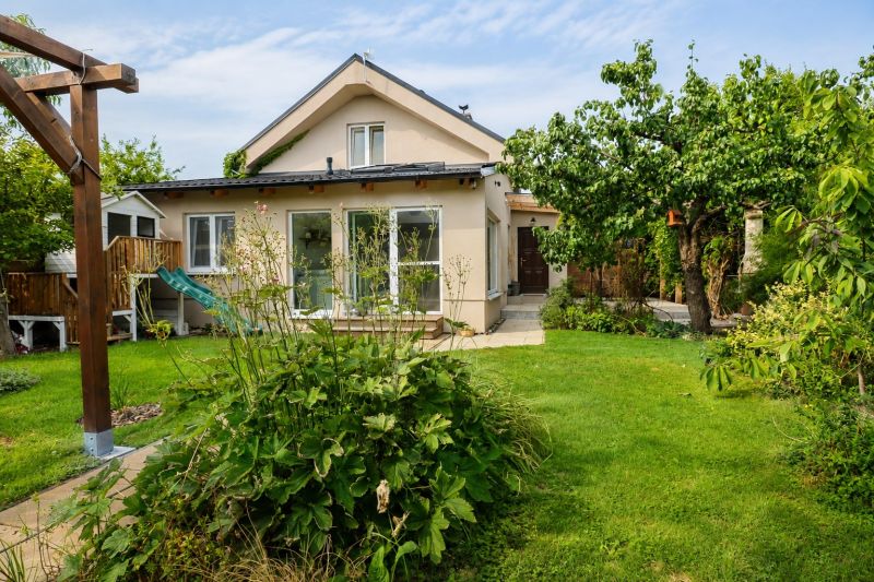 Rent Family house, Family house, Studená, Bratislava - Ružinov, Slovak