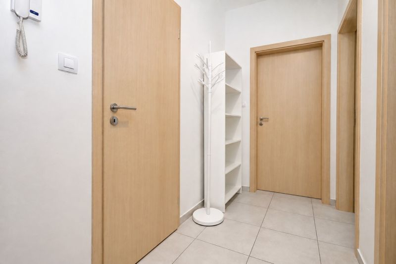 Rent One bedroom apartment, One bedroom apartment, Jégého, Bratislava 