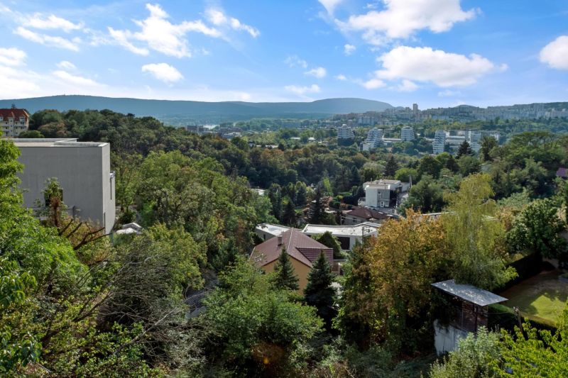 THE HOME I SALE Exclusive 4bedroom apt. with large terrace, Old Town