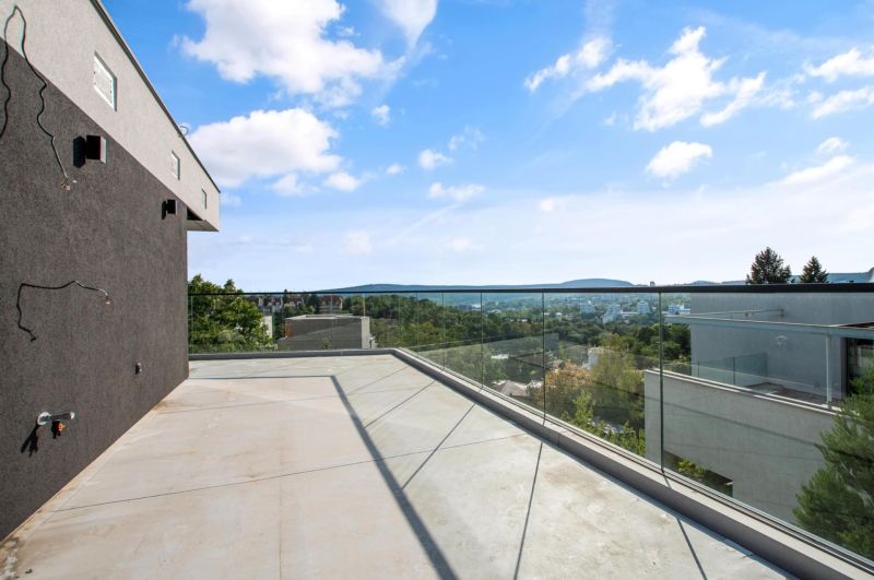 THE HOME I SALE Exclusive 4bedroom apt. with large terrace, Old Town
