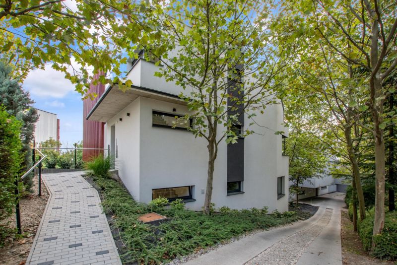 THE HOME I SALE Exclusive 4bedroom apt. with large terrace, Old Town