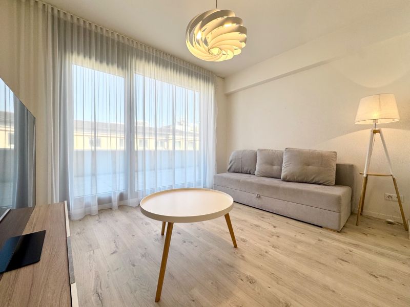 THE HOME I FOR RENT - Luxurious 2 bed. apt. with terrace, Bezručova